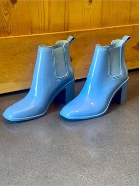Jeffrey Campbell Glossy Sky Blue Block-Heel Chelsea Rain Boots